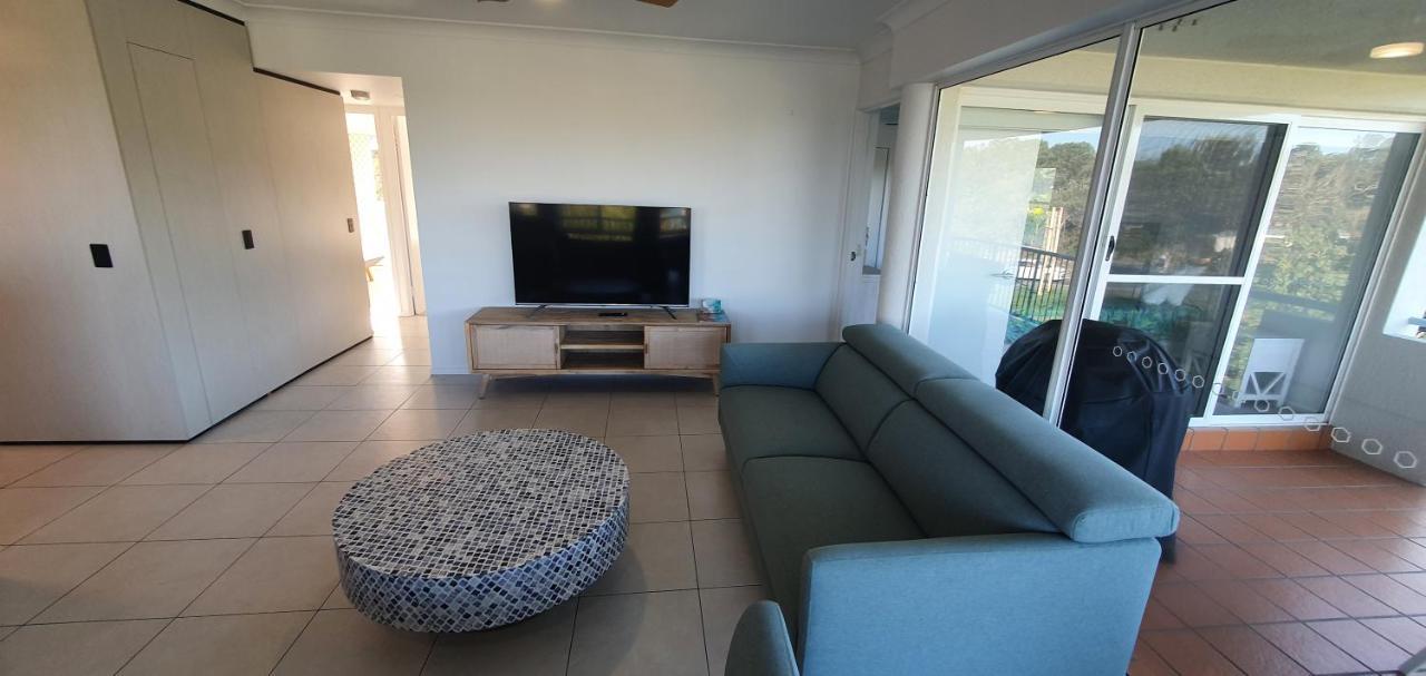 Pandanus Coolum Beach Exterior photo