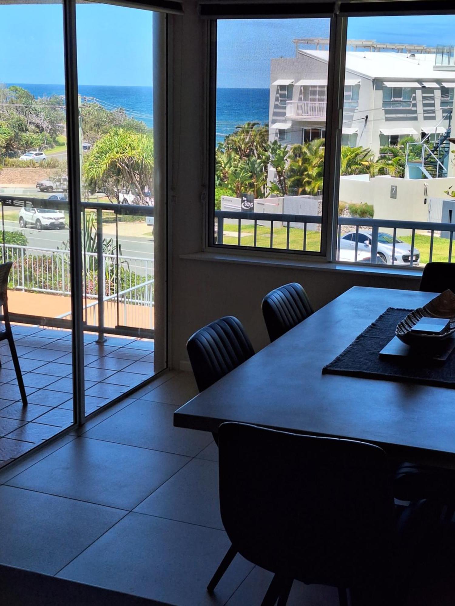 Pandanus Coolum Beach Exterior photo